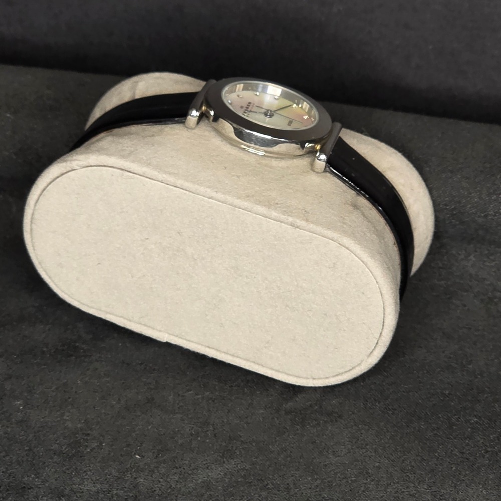Skagen Denmark Watch Women OS Black‎ Mother of Pearl Dial Leather Band 107SSLDDA - Picture 5 of 8